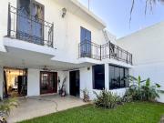 Casa en venta en Francisco de Montejo de 3 recámaras y...