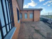 Casa en venta en Fuensalida. VIVIENDA Y NAVE EN...