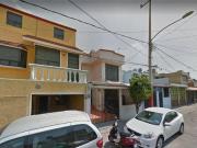 Casa en venta en Fuentes del Valle, Tultitlán, México