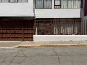 Casa en venta en Gabriel pastor Puebla Pue una calle del...