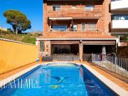 Casa en venta en Gavà, Bruguers. Casa en La Sentiu Gavà....
