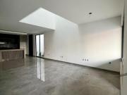 CASA EN VENTA EN GEMA RESINDECIAL, LOTE 09