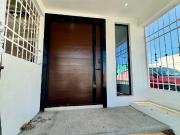 Casa en Venta en General ?ngel Tr?as con departamento...