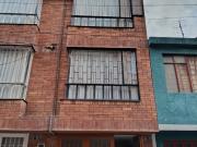 casa en venta en gilmar. Cod V51908