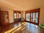 Casa en venta en Girona, Palau. Casa con jardín en...