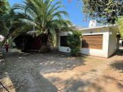 CASA EN VENTA EN GONNET 3 DORMITORIOS PARQUE y PILETA