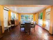 CASA EN VENTA EN GONNET ENTRE CAMINOS