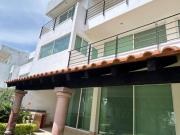 CASA EN VENTA EN GRAN JARDIN CON 4 RECAMARAS Y 3...