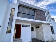 CASA EN VENTA EN GRAN PRESERVE JURIQUILLA