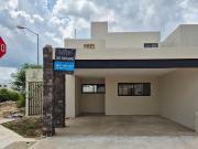 Casa en Venta en Gran San Pedro Cholul con habitación en...