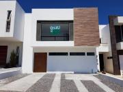 Casa en venta en Grand Juriquilla, Querétaro