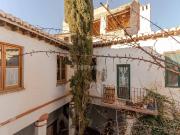 Casa en venta en Guadix. MARAVILLOSA CASA PATIO S. XVII...