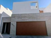 Casa en Venta en Hacienda Agua Caliente, Tijuana