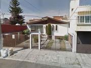 Casa en Venta en Hacienda Cocoyoc 2, Modelo, Naucalpan...