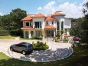 Casa en Venta en Hacienda de Valle Escondido Cod. VV498