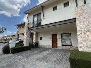 Casa en VENTA en Hacienda Valbuena