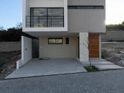 Casa en venta en Haras del Bosque con 3 recamaras Puebla