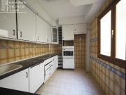 Casa en venta en Herencia. Casa y local en esquina en...