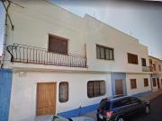 Casa en venta en Herencia. Venta de edificio para...