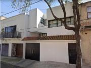 Casa en venta en Heroes de Churubusco, Iztapalapa,...