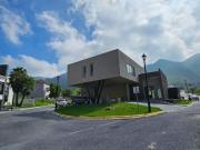 Casa en Venta en Herradura Residencial en Monterrey