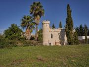 Casa en venta en Hinojos. Casa con diseño de Castillo...