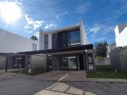 Casa en Venta en Housing La Escondida