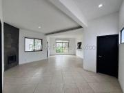 CASA EN VENTA EN HUERTAS DE LA JOYA