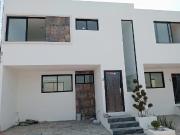 CASA EN VENTA EN I. ROMERO VARGAS