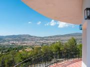 Casa en venta en Ibi. Descubra esta casa o chalet...
