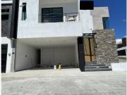 Casa en venta en Imperial de la Ánimas, Xalapa, Veracruz...