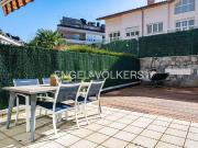 Casa en venta en Irura. Magnífica casa bifamiliar en...