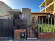 Casa en venta en Isidro Casanova
