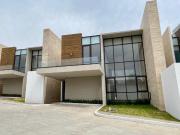Casa en Venta en, Isola Bosque Real, Interlomas,...