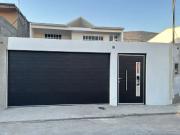 Casa en Venta en Jardin Dorado muy amplia