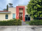 Casa en Venta en Jardin Real 3