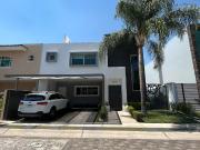 Casa en Venta en Jardin Real, Coto 11