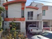 Casa en venta en Jardines Alcalde, Guadalajara, Jalisco