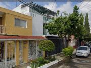 Casa en venta en Jardines Alcalde, Guadalajara, Jalisco