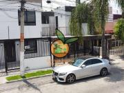 CASA EN VENTA EN JARDINES ALCALDE POR EL CODE Y...
