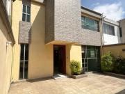 Casa en Venta en Jardines de Atizapán | Lista para...