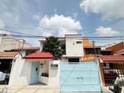 CASA EN VENTA EN JARDINES DE BELLAVISTA, ATIZAPÁN DE...