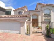 Casa en venta en Jardines de Chapultepec S E, Tijuana,...