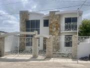 Casa en venta en Jardines de la Mesa, Tijuana, Baja...