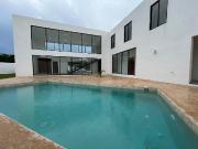 Casa en Venta en Jardines de la Rejoyada, Mérida Yucatán