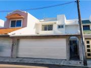 Casa en venta en Jardines de Mocambo, Boca del Río,...