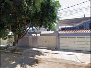 CASA EN VENTA EN JARDINES DE MORELOS A 3 MINUTOS DE LAS...