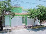 CASA EN VENTA EN JARDINES DE MORELOS, ECATEPEC, ESTADO...