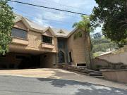 CASA EN VENTA EN JARDINES DE SAN AGUSTIN