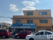 CASA EN VENTA EN JARDINES DE SANTA CLARA SOBRE AVENIDA...